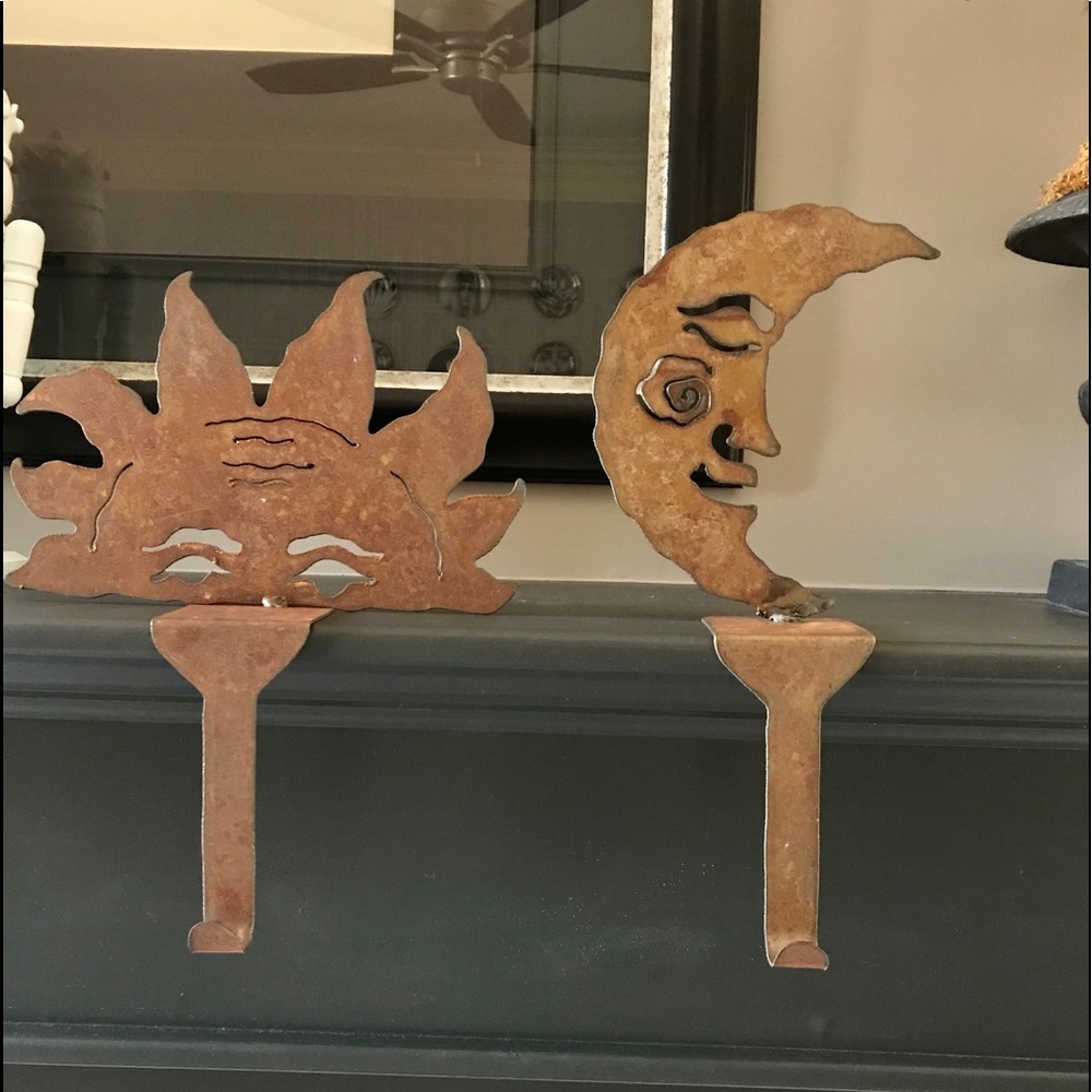 Stocking Hanger Pair